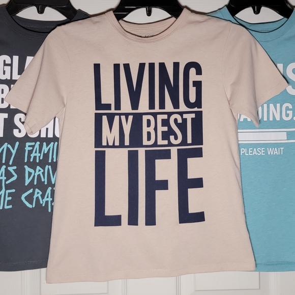 Bundle of 3 boys shirts - Picture 5 of 10